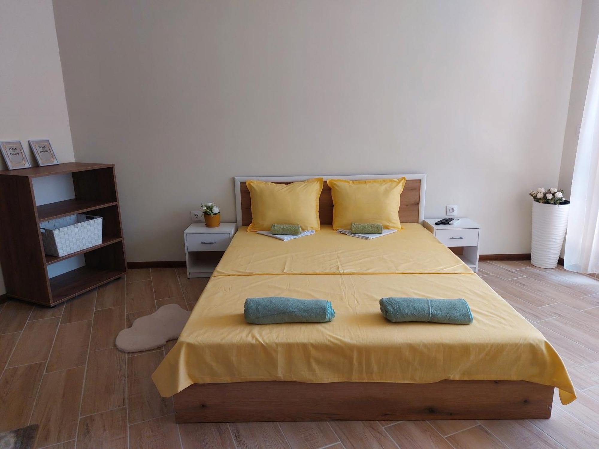 Krimski Apartment - Free Private Parking Warna Zewnętrze zdjęcie